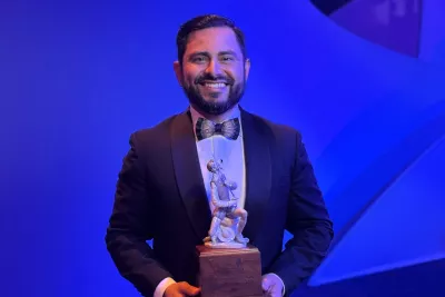 Dr. Joseph Lopez, chief of pediatric head and neck surgery at AdventHealth for Children, was honored with the prestigious Professional of the Year Award at the 27th Annual Don Quijote Awards.