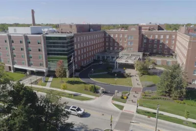 Aerial photo of uChicago Medicine AdventHealth Hinsdale