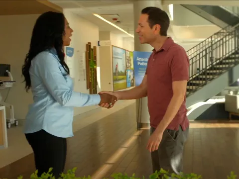 A patient is welcomed by Partin Settlement Health park staff