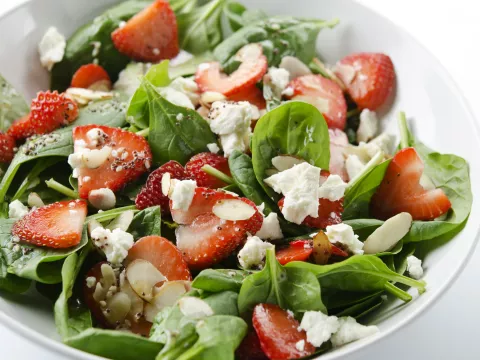 spring-strawberry-spinach-salad-whi-recipe