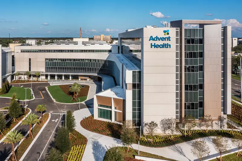 Exterior of Taneja Center for Surgery at AdventHealth Tampa.