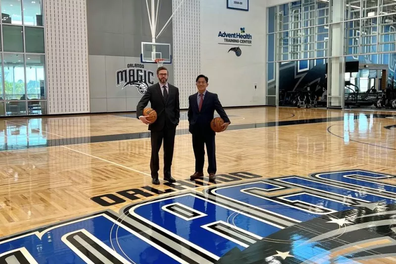 Dr Youmans and Dr Oh at the new Magic Training Center