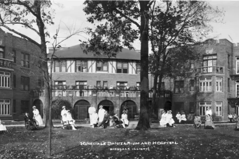 Hinsdale Sanitarium in Hinsdale, Illinois in 1905.