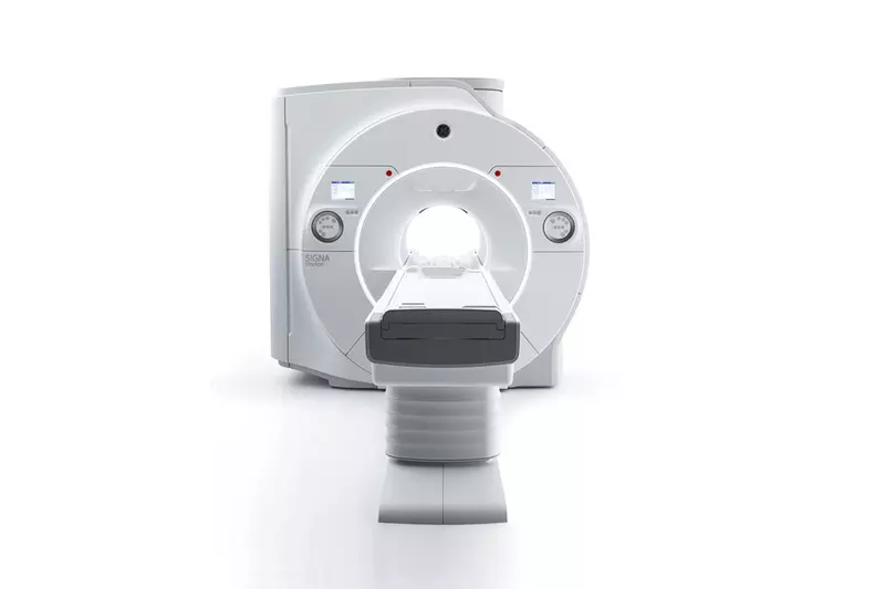 A Signa Voyager MRI Machine