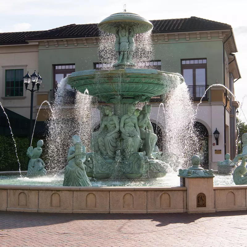 A fountain at The Dellagio in Grand Oaks Village.