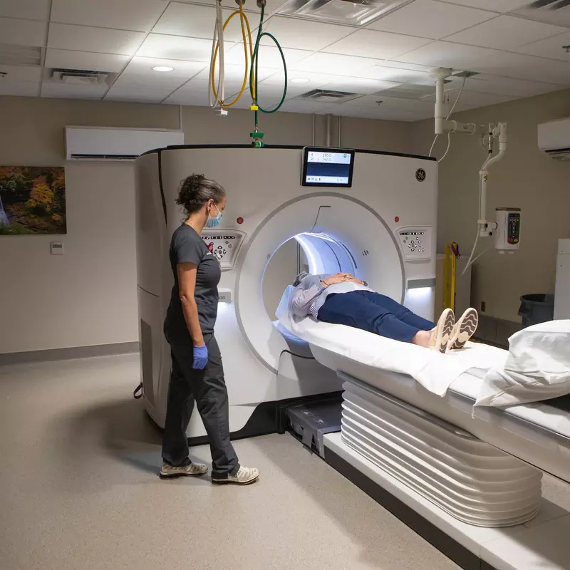AdventHealth Hendersonville’s New CT Scanner Offers Safer Scans for Patients Revolution Apex Scanner is First in WNC