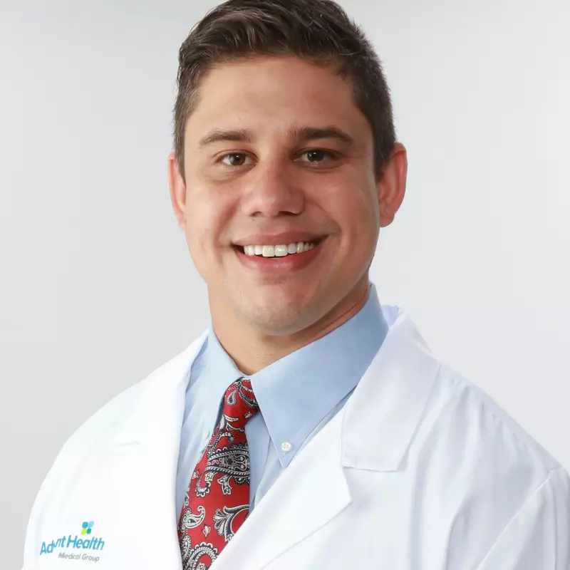 Orthopedic surgeon Dr. Benjamin Lindbloom