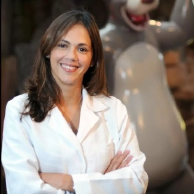 Photo of Lina M. Hernandez, MD