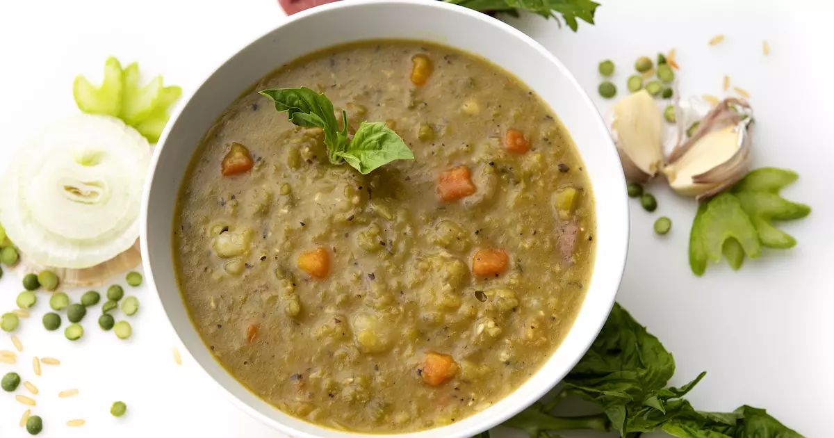 Classic Canadian Dishes: Split Pea Soup - Canadian Food Focus