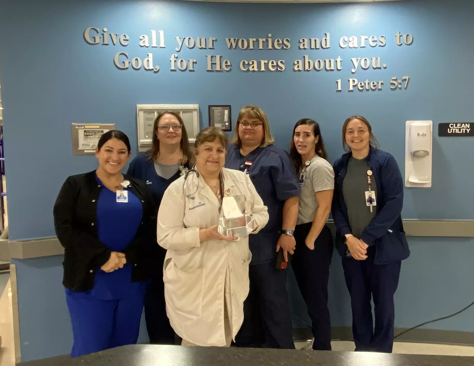 The inpatient Med/Surg team celebrates the 100 Top Hospital award. Left to right: Sheena Battles, NP, Robin Green, RN, Lisa Counsell, MD, Kathy Kinsey, RN, Ashley Bohannon, RN and April Gallman, RN.