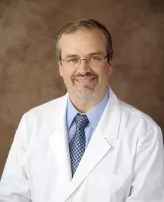 Dr. Eduardo Oliveira